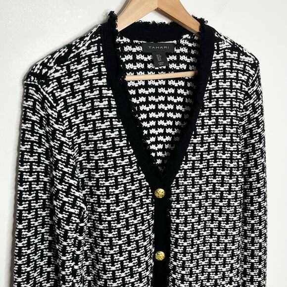 Tahari Womens Chunky Knit Cardigan Sweater Small Black White Pockets Preppy - Picture 3 of 11